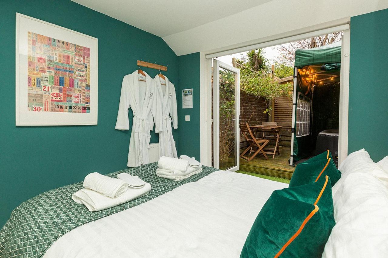 Stylish & Cosy Margate Escape With Hot Tub And Log Burner Dogs Welcome Ngoại thất bức ảnh