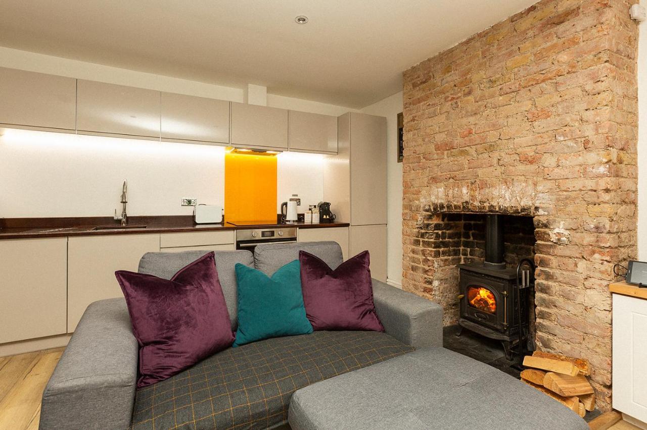 Stylish & Cosy Margate Escape With Hot Tub And Log Burner Dogs Welcome Ngoại thất bức ảnh