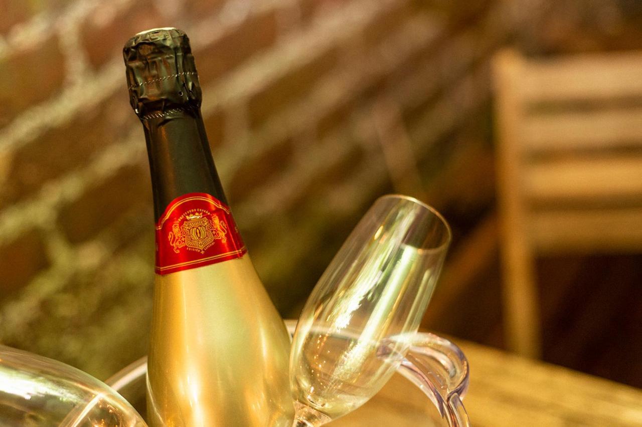 Stylish & Cosy Margate Escape With Hot Tub And Log Burner Dogs Welcome Ngoại thất bức ảnh