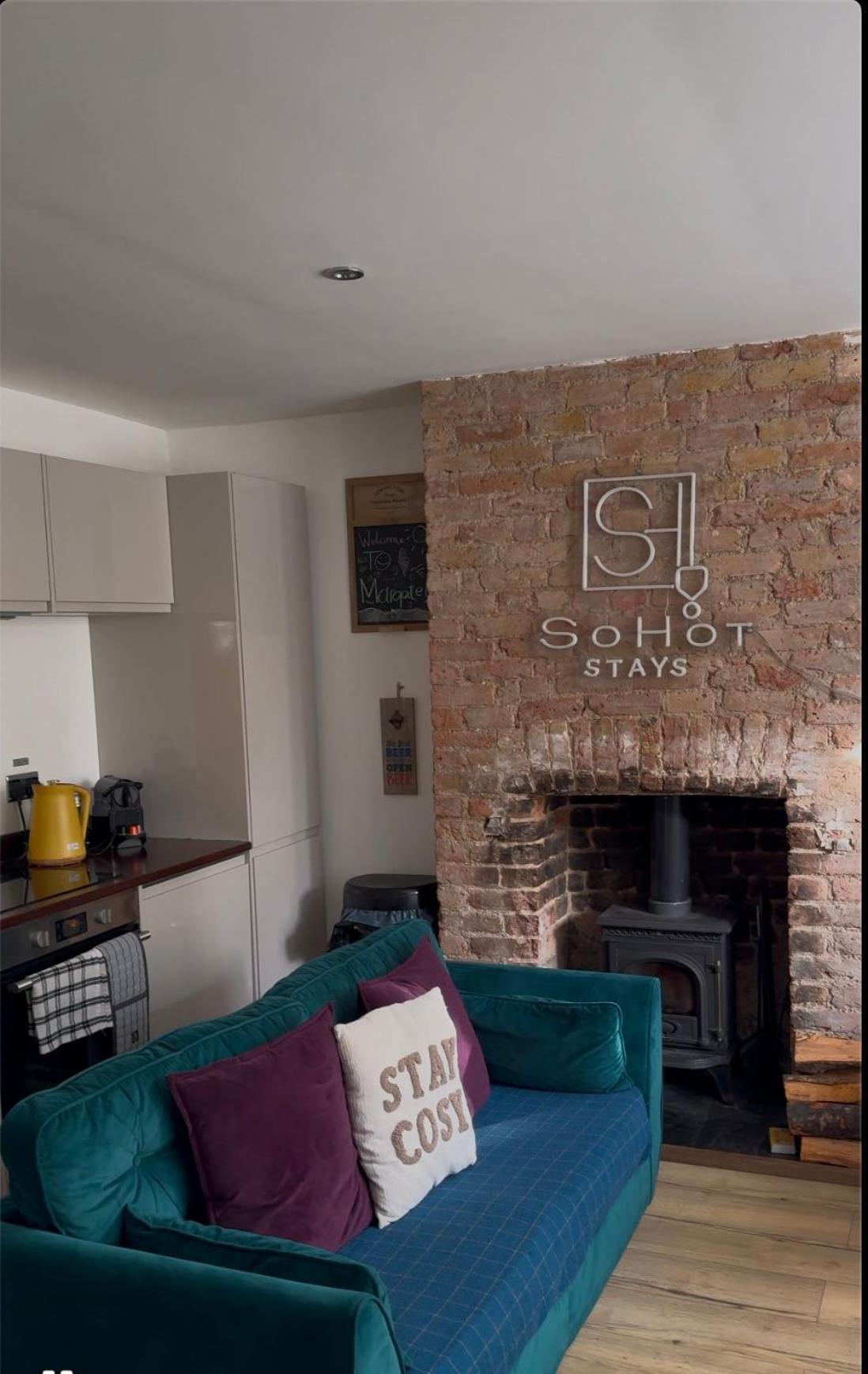 Stylish & Cosy Margate Escape With Hot Tub And Log Burner Dogs Welcome Ngoại thất bức ảnh