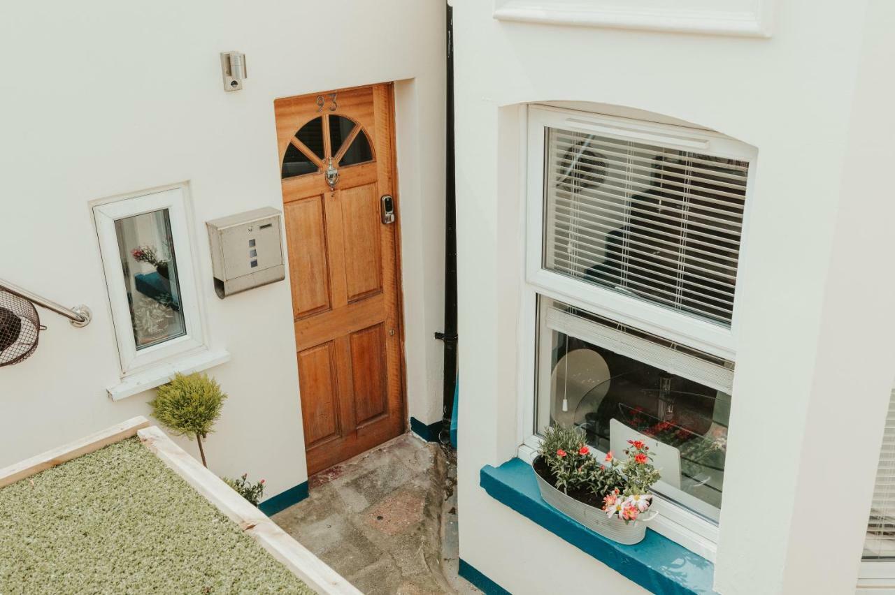 Stylish & Cosy Margate Escape With Hot Tub And Log Burner Dogs Welcome Ngoại thất bức ảnh
